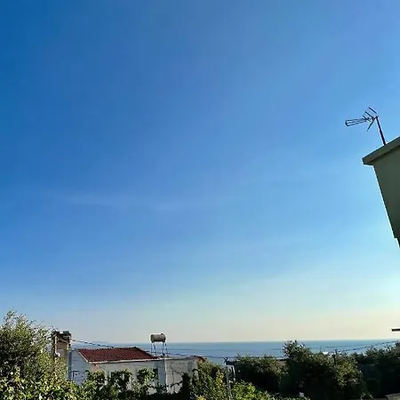Guest house J&b Dhermi