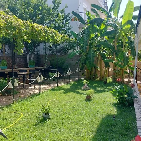 Guest house J&b Dhermi